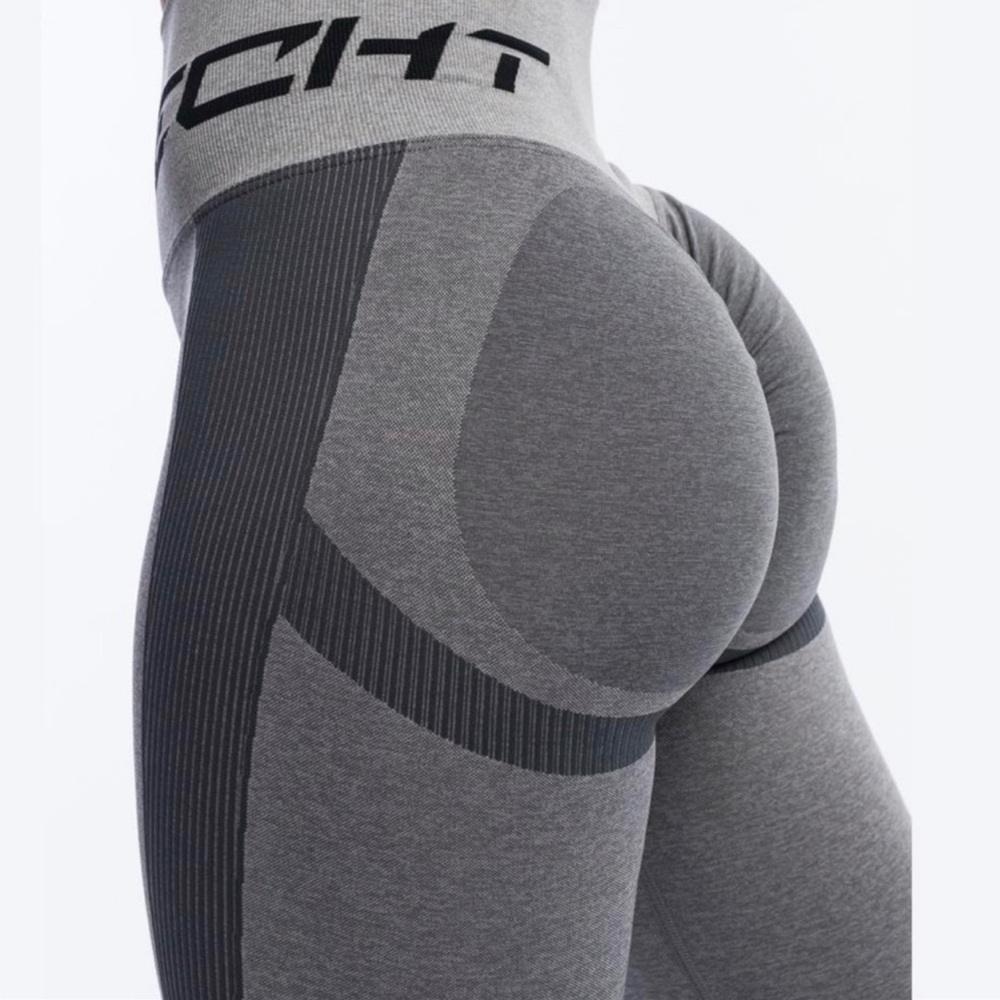 ECHT Arise Scrunch Butt Leggings